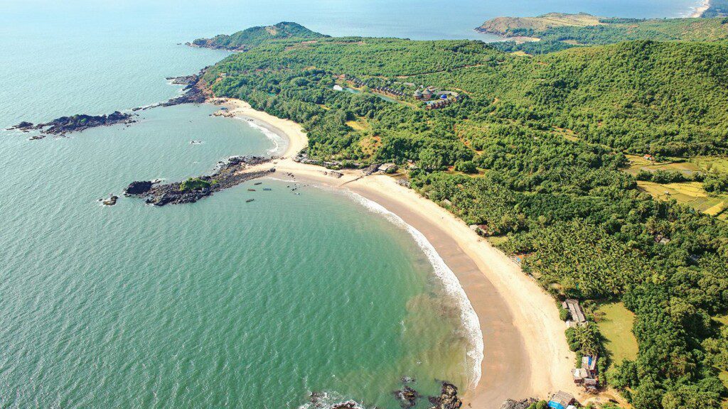 om beach gokarna karnataka tri hero
